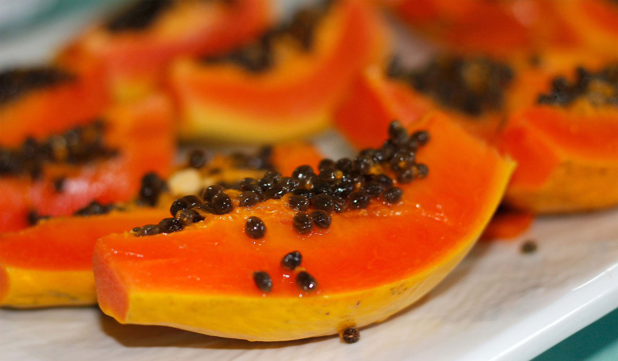 Papaya slices